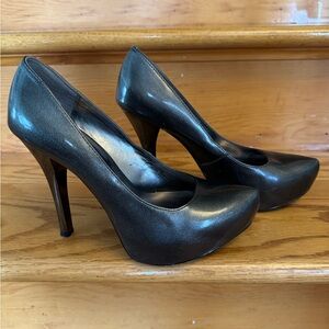 Carlos Santana - Gunmetal Grey with shiny 4in heel